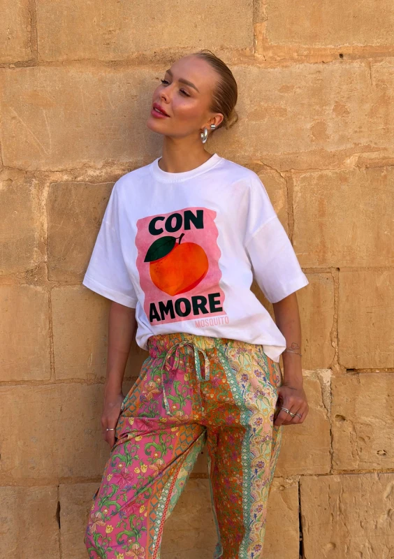 Axis - White oversized boxy T-shirt "Con Amore"