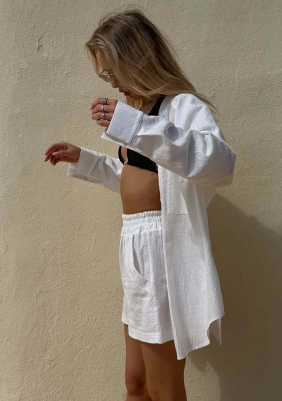 Sano - White oversized shirt "Hotel de Plage"