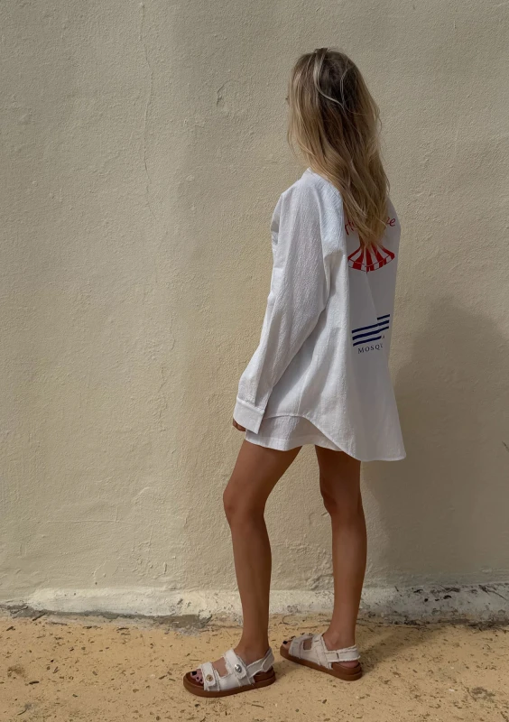 Sano - White oversized shirt "Hotel de Plage"