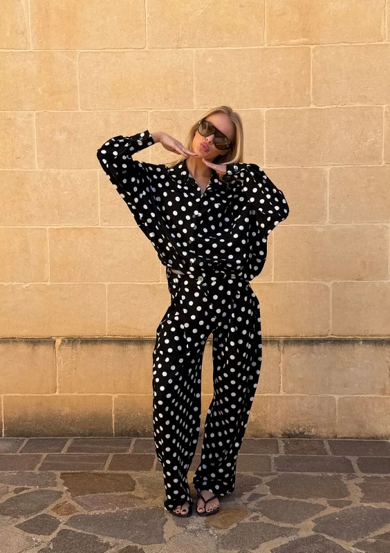 Tammy - Black dotted linen shirt