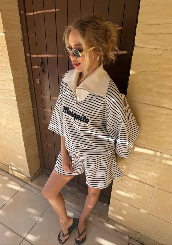 Yale Crop - Striped jumper with wide collar