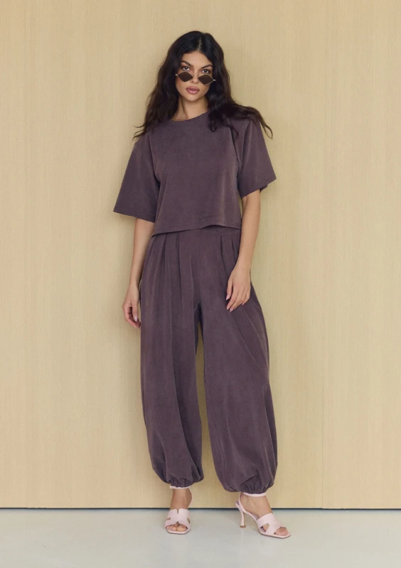 Nove - Brown modal T-shirt with shoulder pads