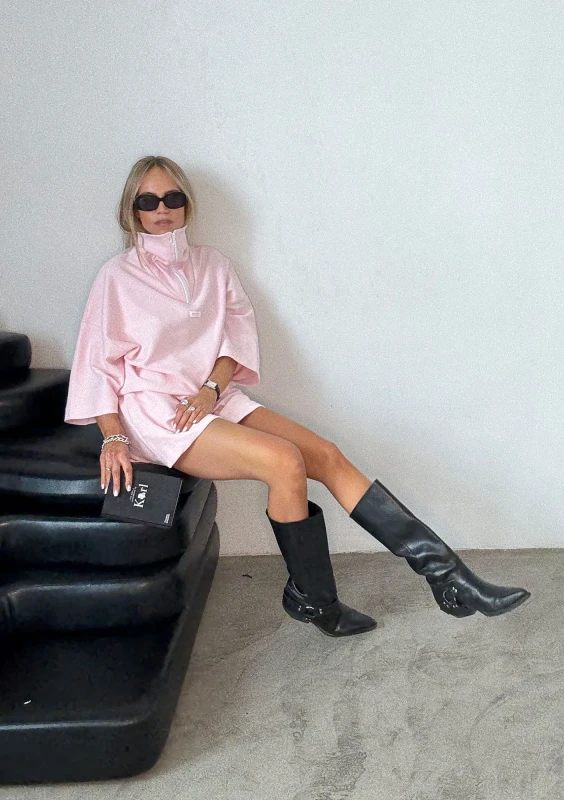 Yale Crop - Powder pink jumper with a high zipped collar