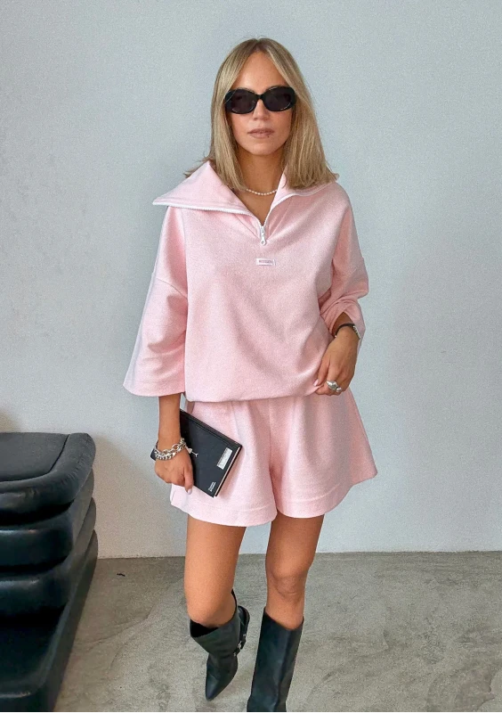 Yale Crop - Powder pink jumper with a high zipped collar