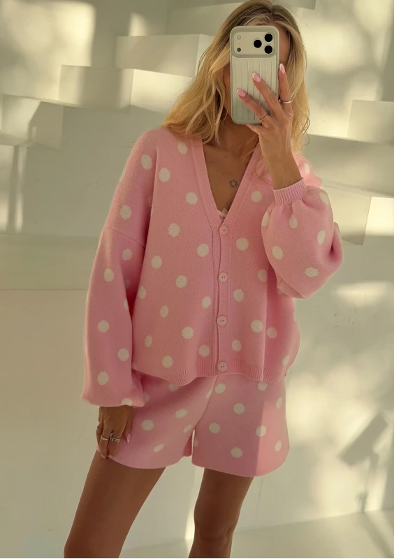 Miu - Pastel pink dotted knitted shorts