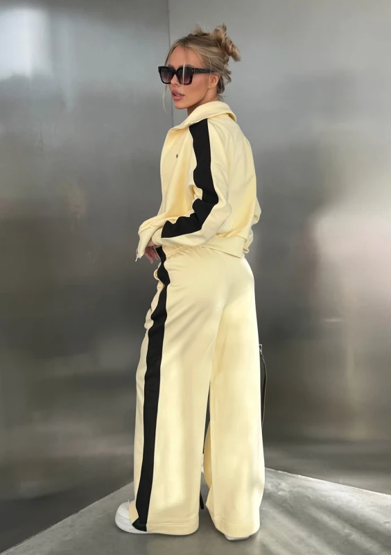 Cano Stripe - Pale banana yellow jumper with stripes