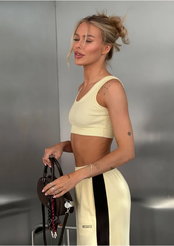 Line - Short banana yellow cotton top