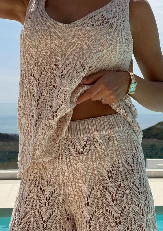 Calira - Ażurowy top na ramiączkach Beige