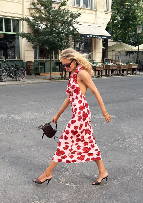 Valentina - Pink open back dress Rosé Noir