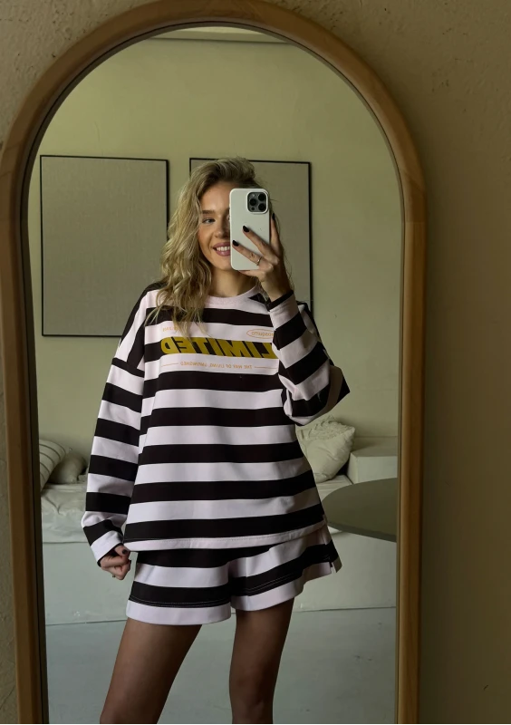 Abi - Pastel pink and brown striped jumper