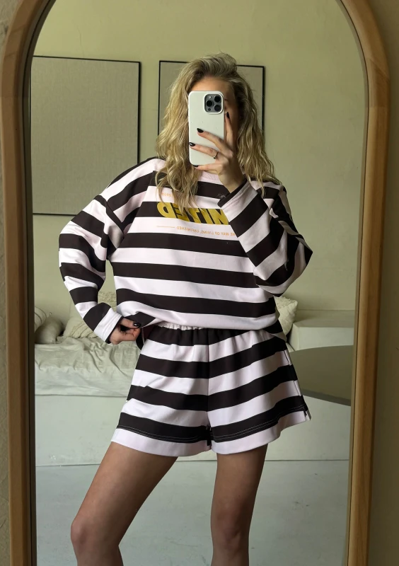 Abi - Pastel pink and brown striped jumper