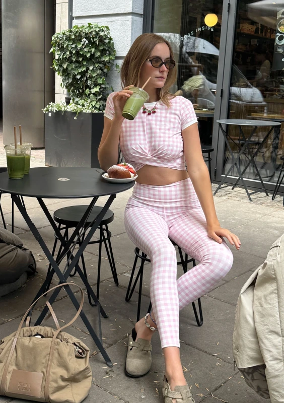 Alpha Short - Pastel pink Vichy checkered top