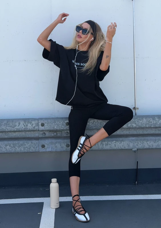 Ace - Black oversized T-shirt "Pilates Society"
