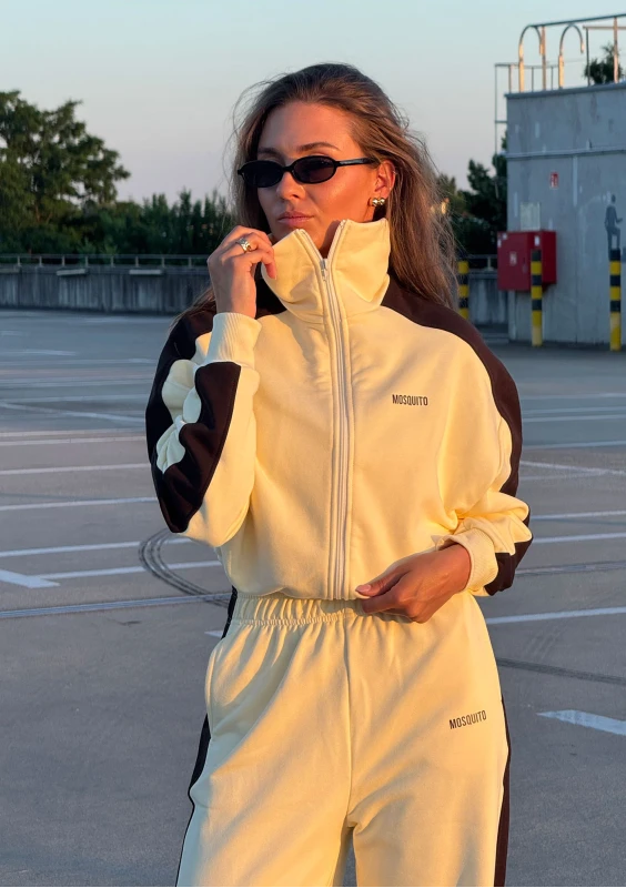Cano Stripe - Żółta bluza damska rozpinana ze stójką - Mosquito