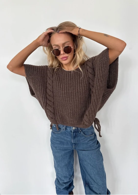 Loom - Sweter oversize o kroju poncho z warkoczem Brązowy