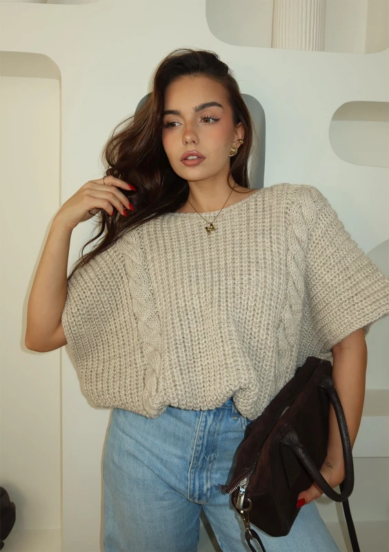 Loom - sweter oversize o kroju poncho z warkoczem Beżowy