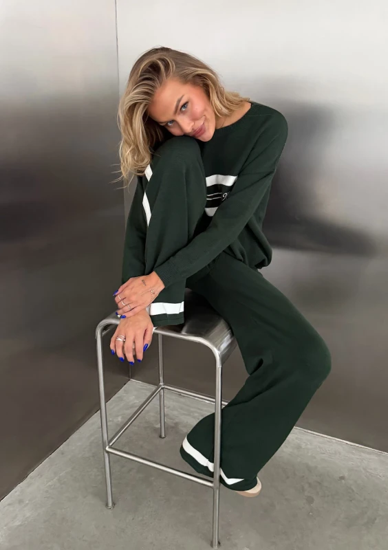 Crest - Green sweater pants with side stripes
