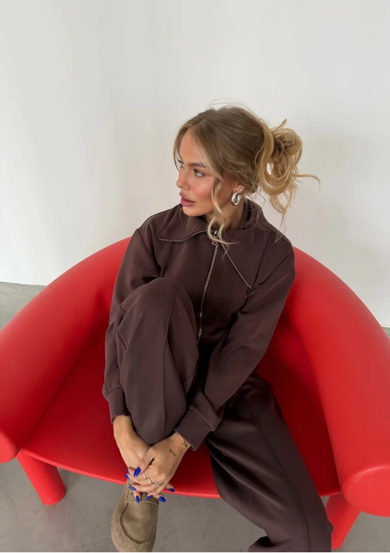 Iris Zip-up - Brązowa bluza rozpinana z wysokim dekoltem - Mosquito