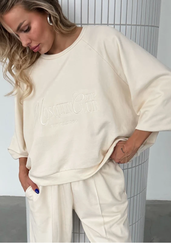 Leni - Creamy oversized sweatshirt