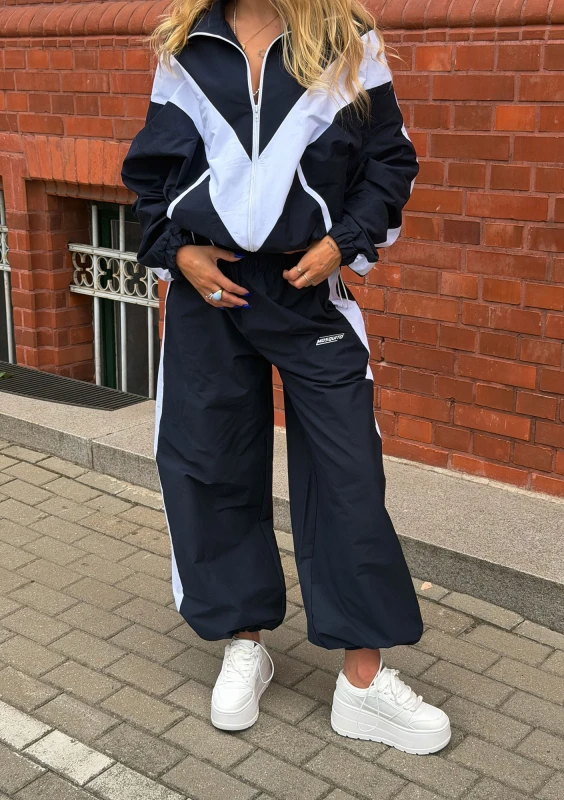 Sprint - Vintage parachute navy blue sweatpants