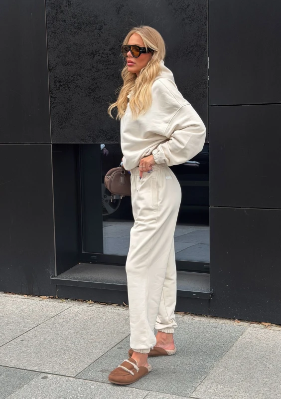 Icon - Coconut sweatpants