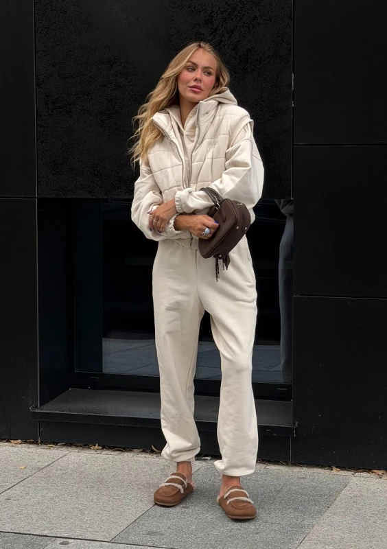 Icon - Coconut sweatpants