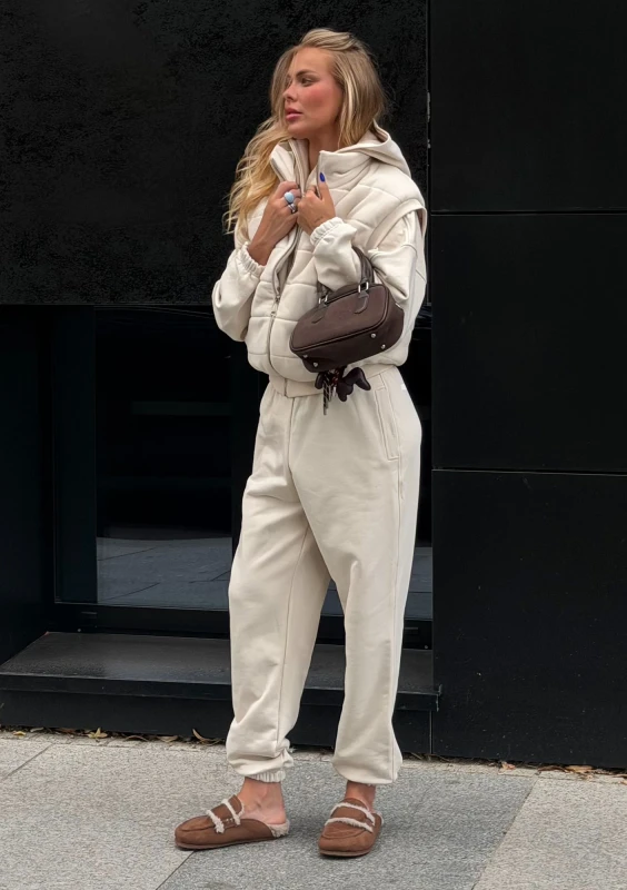 Abi - Coconuty sleeveless cotton jacket