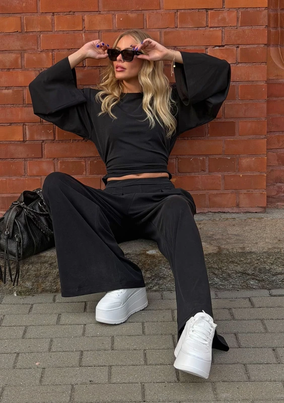 Shape - Black shaping top with shoulder pads