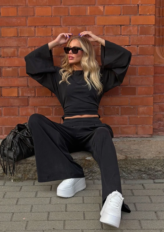 Shape - Black shaping top with shoulder pads