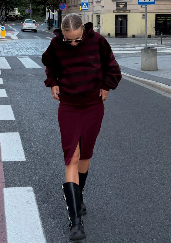 Levi - Bluza kangurka z kapturem w paski Deep Cherry