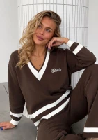Crest - Sweter V-neck z kontrastowymi detalami Ciemny Latte