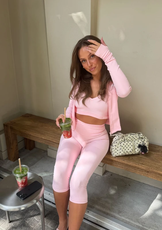 Flow - Pastel pink fitted sweatshirt