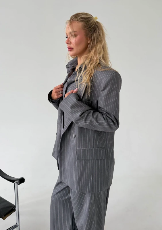 Soho - Grey striped oversize vintage blazer