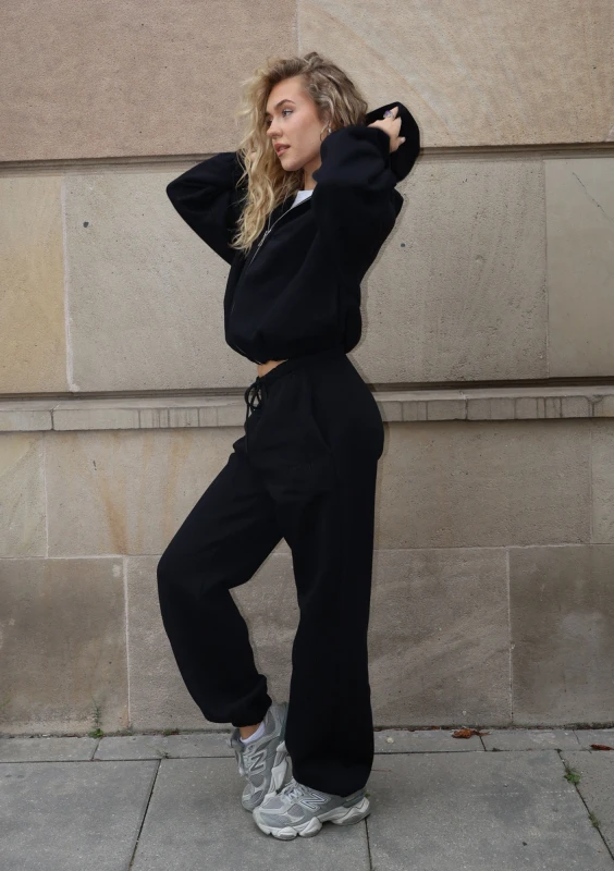 Wells - Spodnie dresowe Black