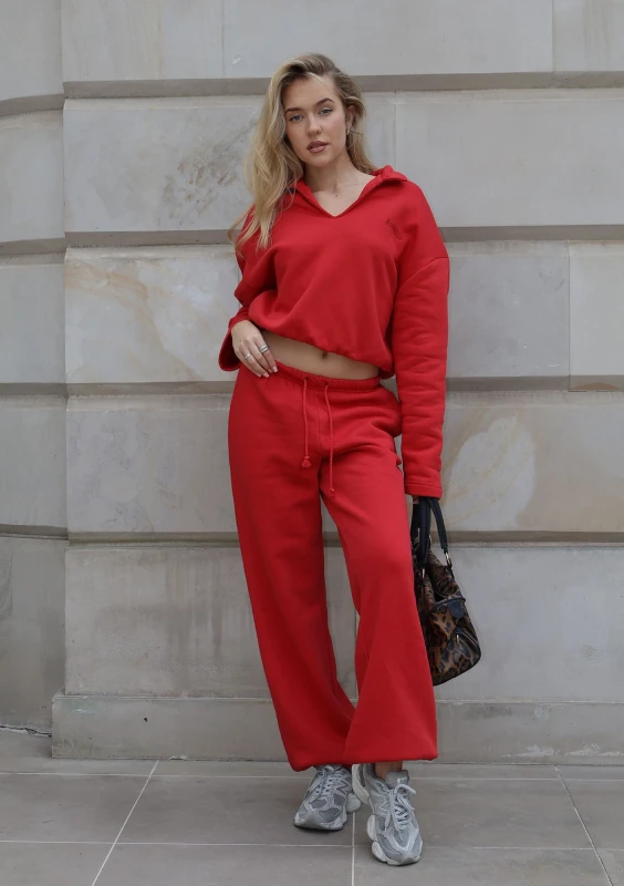 Wells - Bluza z poduszkami Cherry Red