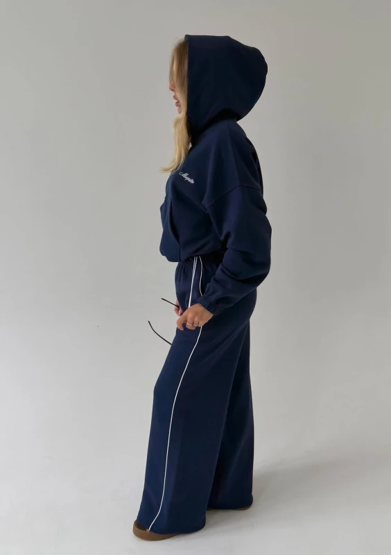 Union - Vintage style wide monaco navy blue sweatpants