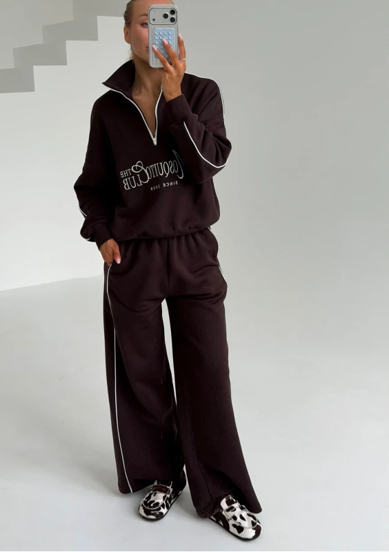 Union - Vintage style wide dark chocolate brown sweatpants