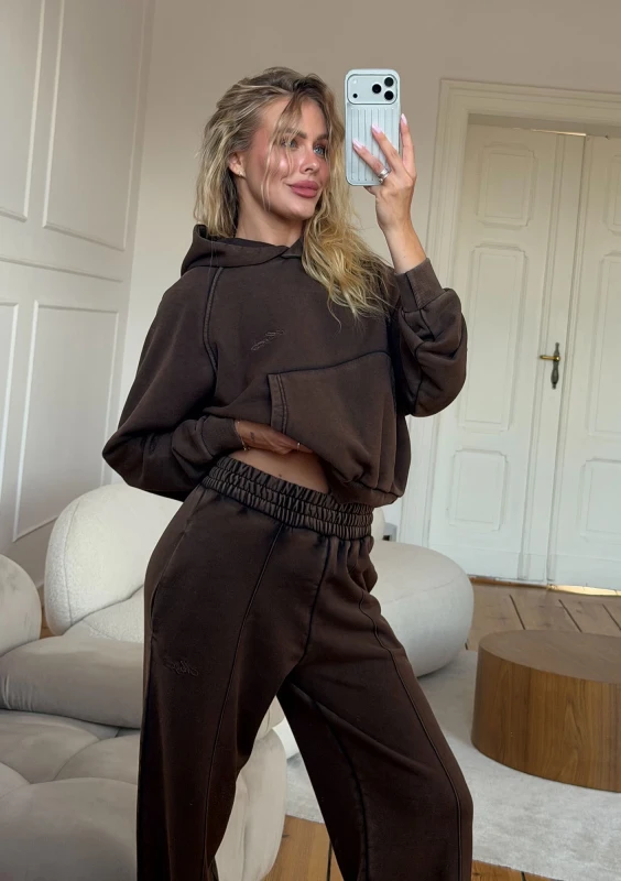 Fade - Dark chocolate brown hoodie with a washed-out effect