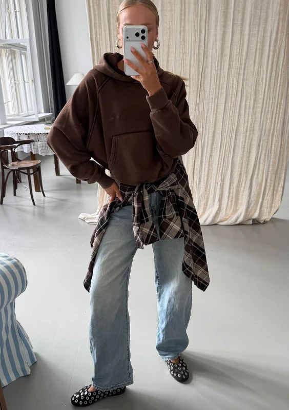 Fade - Dark chocolate brown hoodie with a washed-out effect