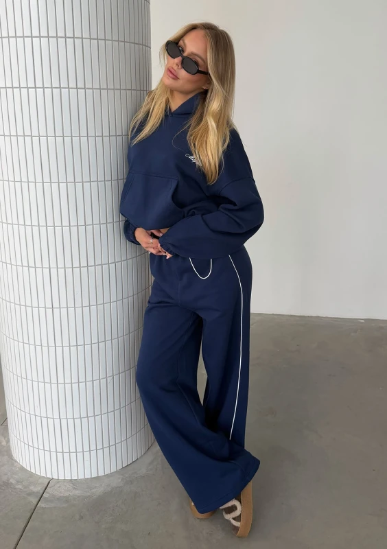 Daily - Vintage style monaco navy blue sweatshirt