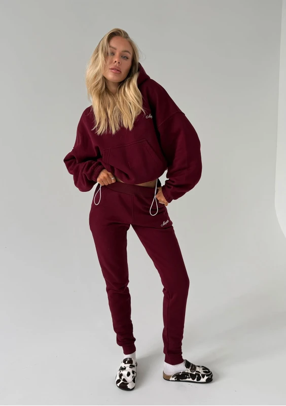 Daily - Vintage style deep cherry red sweatshirt