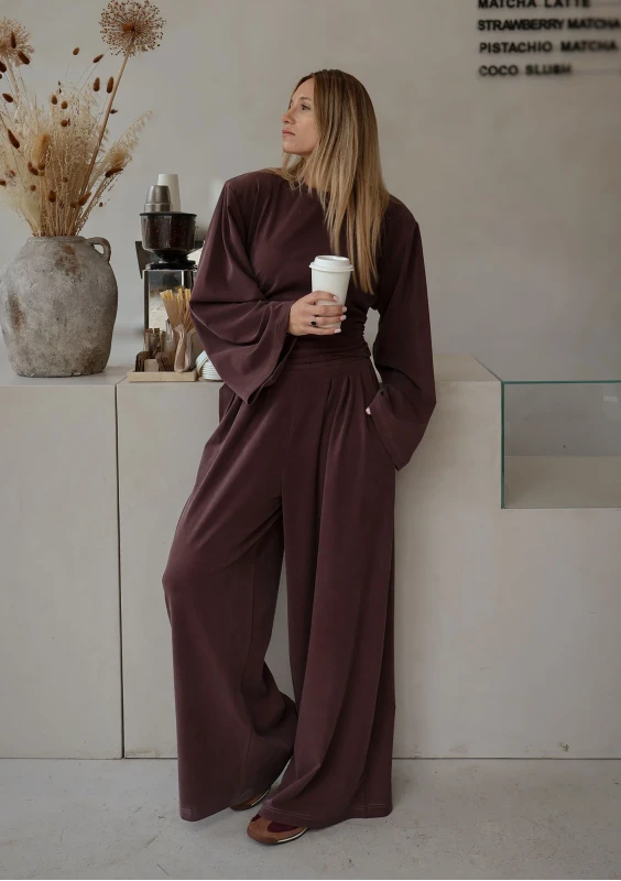 Shape - Brown shaping top with shoulder pads