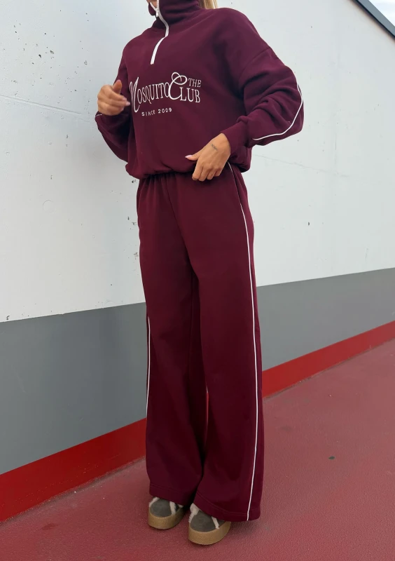 Union - Vintage style deep cherry red sweatshirt