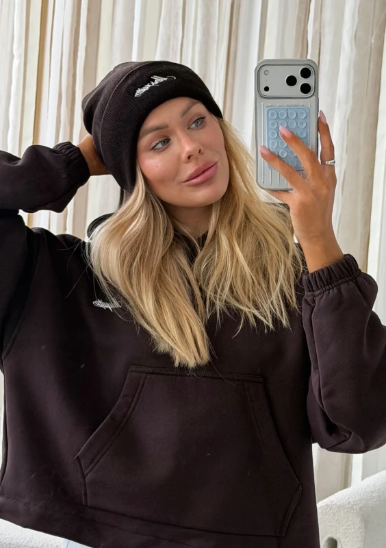 Beanie - Czapka z haftem White Logo Brązowa