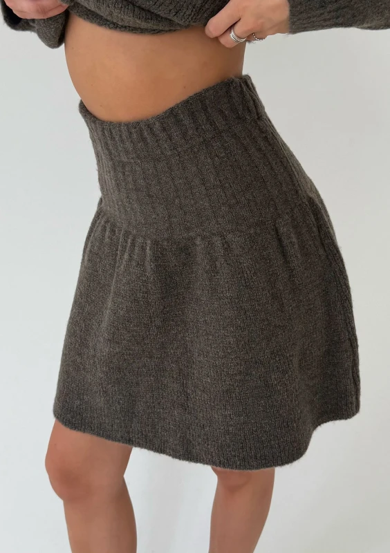 Belle - Dark latte brown knitted mini skirt