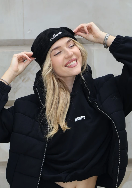 Beanie - Black beanie with an embroidered logo GIFT