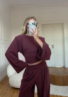 Shape - Claret shaping top with shoulder pads