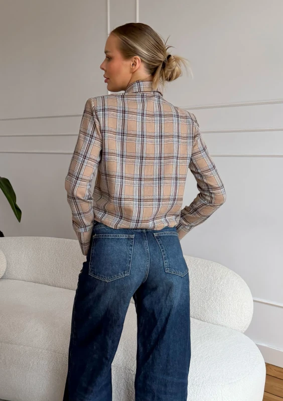 Aster - Shortened latte beige checked shirt