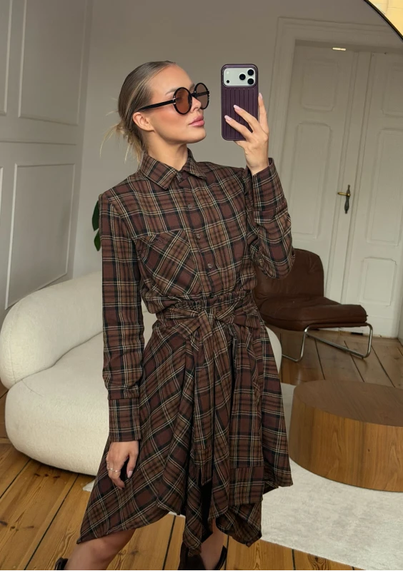 Aster - Shortened warm brown checked shirt