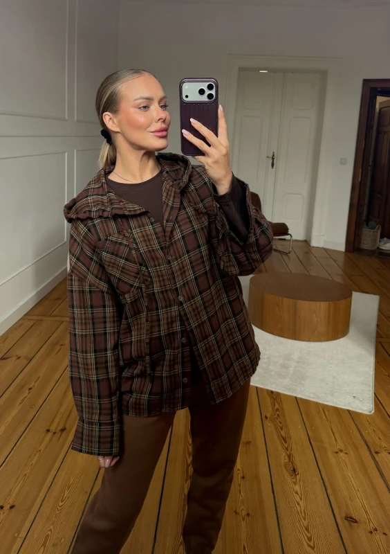 Harvey - Warm brown checked oversized shirt with a hood